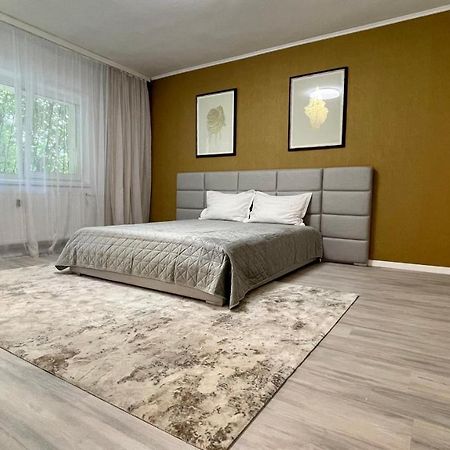 Start Apartments 1 Bukares Bagian luar foto