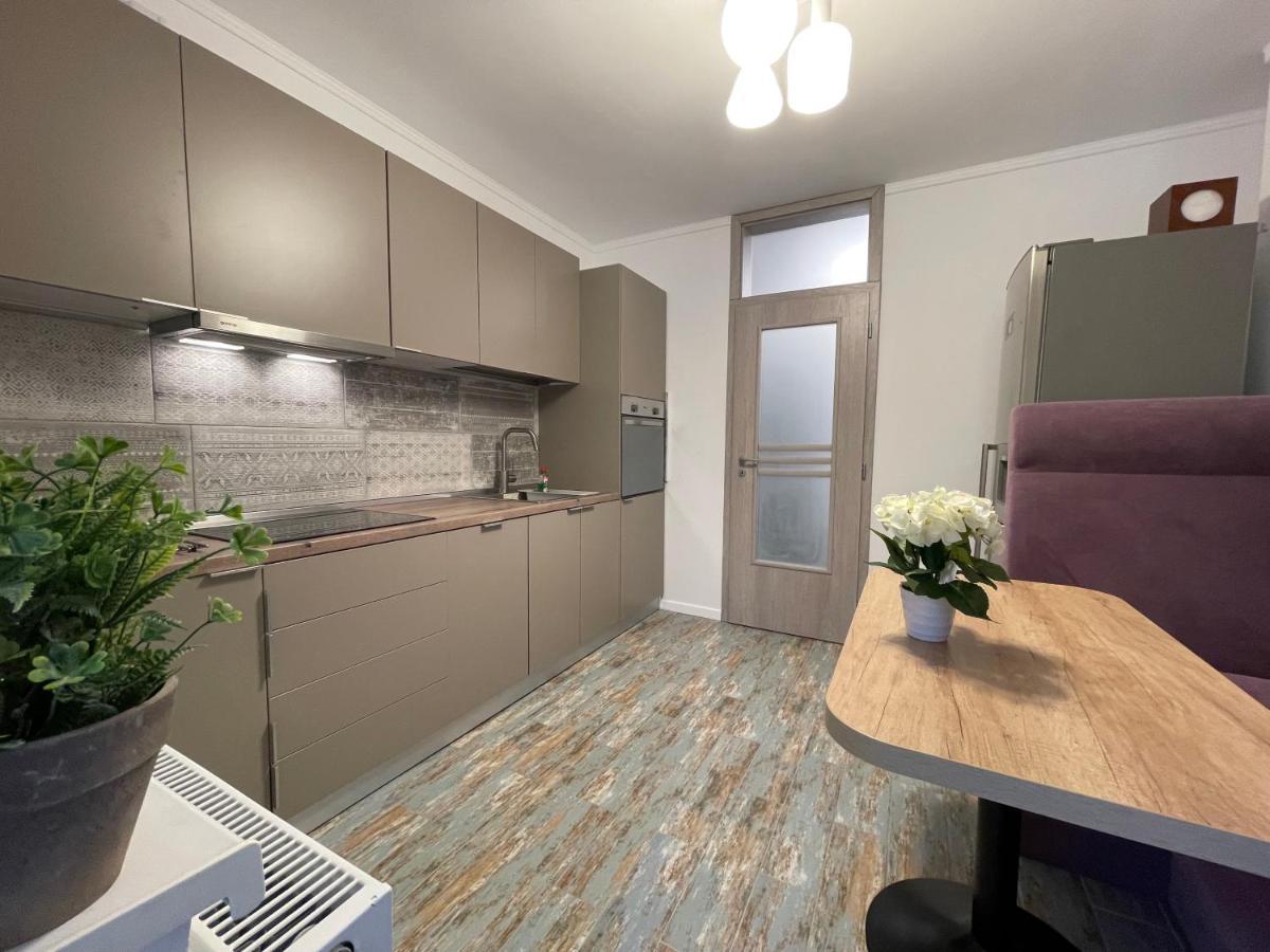 Start Apartments 1 Bukares Bagian luar foto